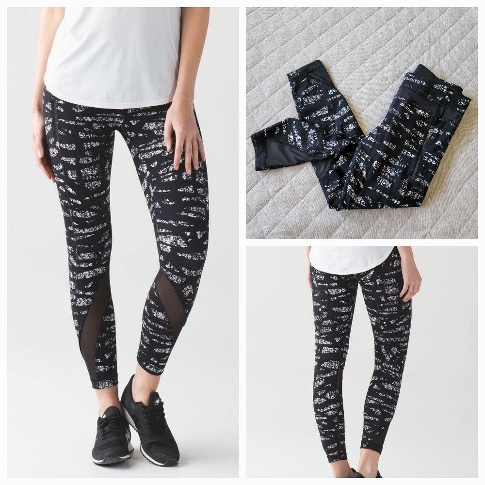 Lululemon Inspire Tight‎ II Size 6
